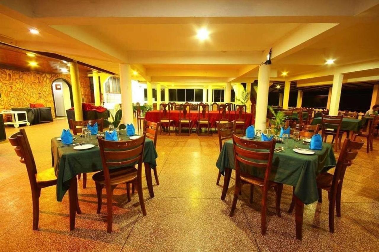 Miltons Beach Resort Unawatuna Exterior foto